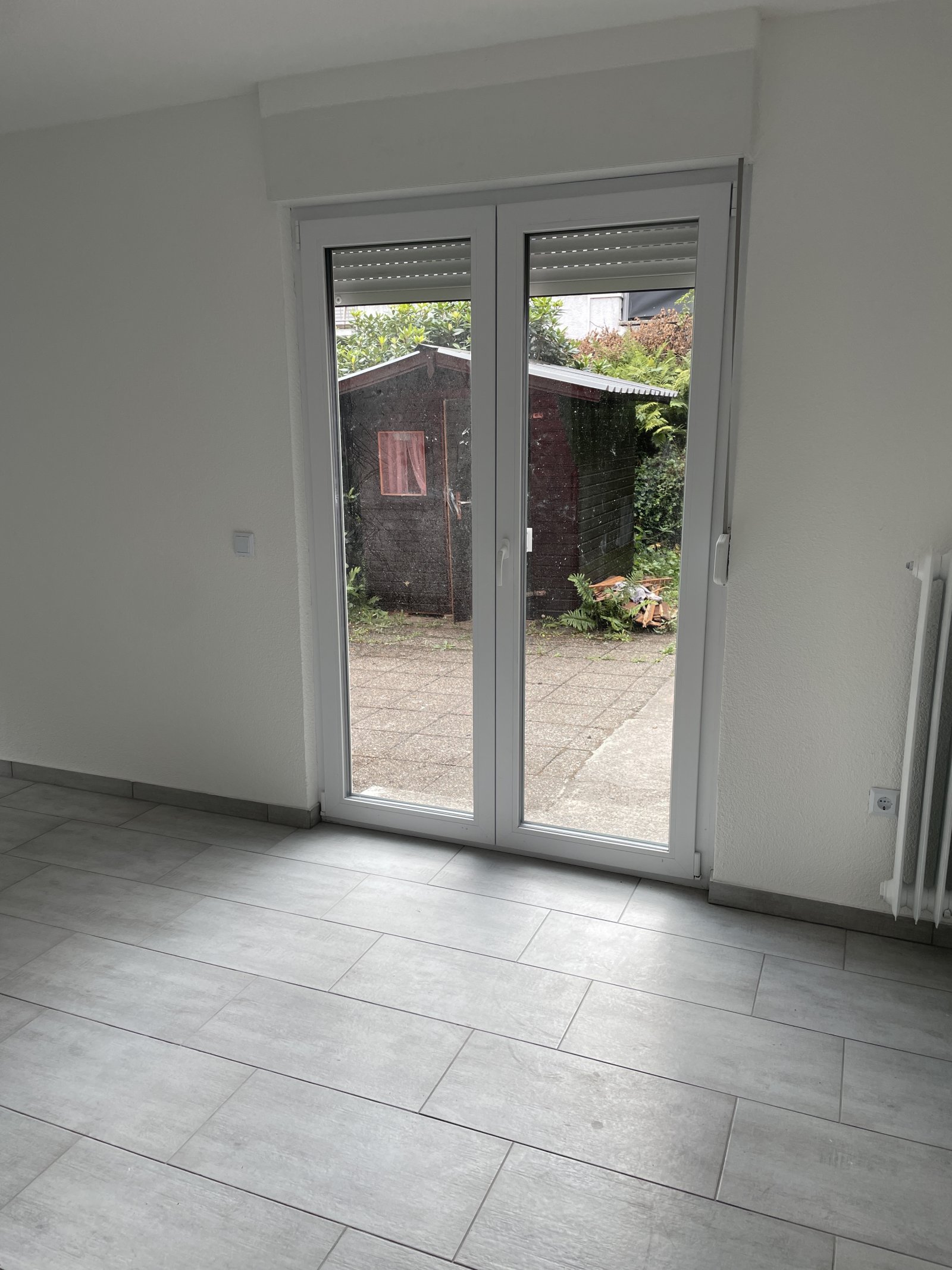 Vermietung: Neu saniertes Einfamilienhaus in sonniger Lage in Lemberg
