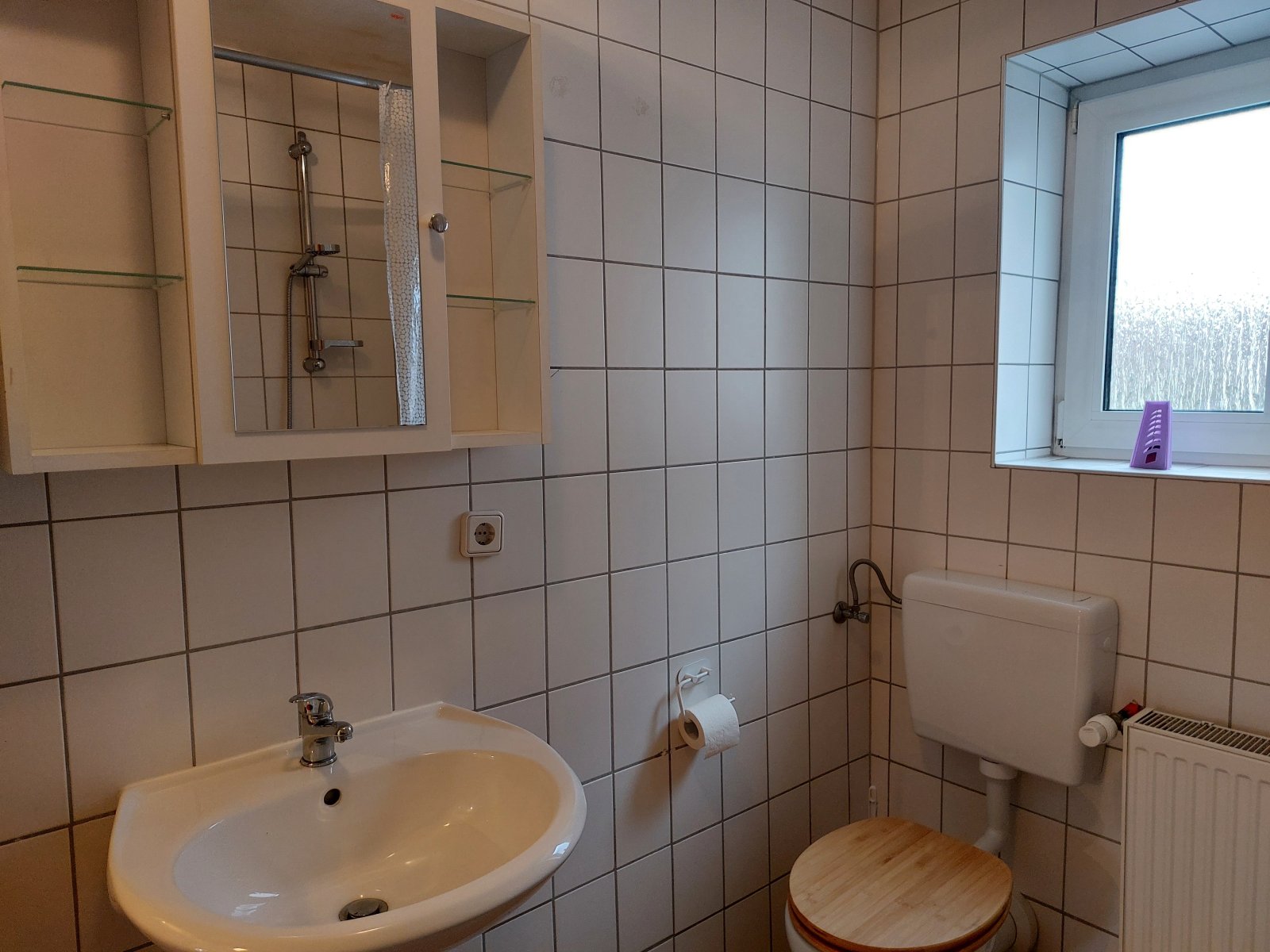 2 X 2 ZKB Wohnung in gepflegter Wohnanlage Nähe Physiotherapieschule an Selbstzahler zu vermieten