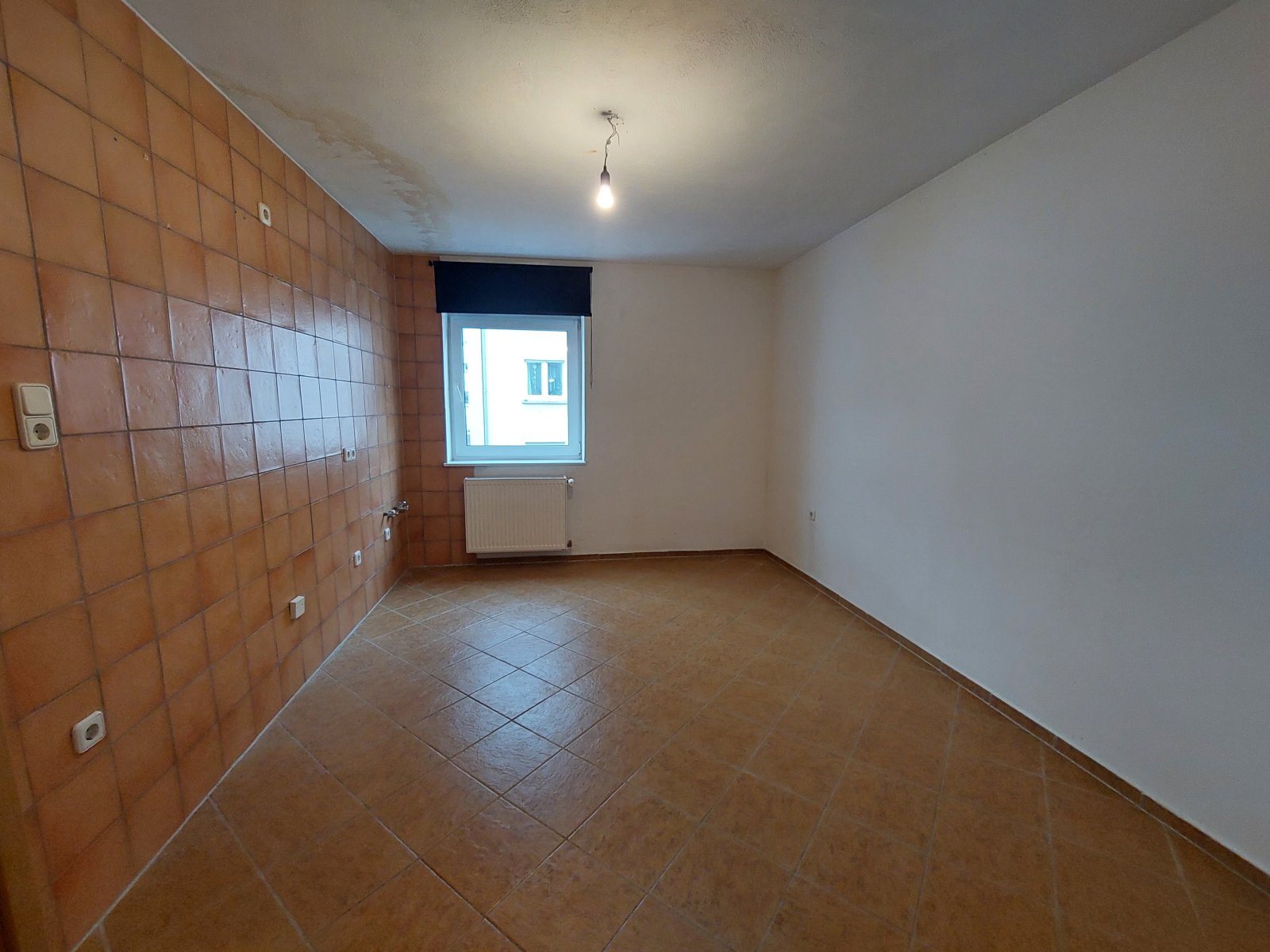 2 X 2 ZKB Wohnung in gepflegter Wohnanlage Nähe Physiotherapieschule an Selbstzahler zu vermieten