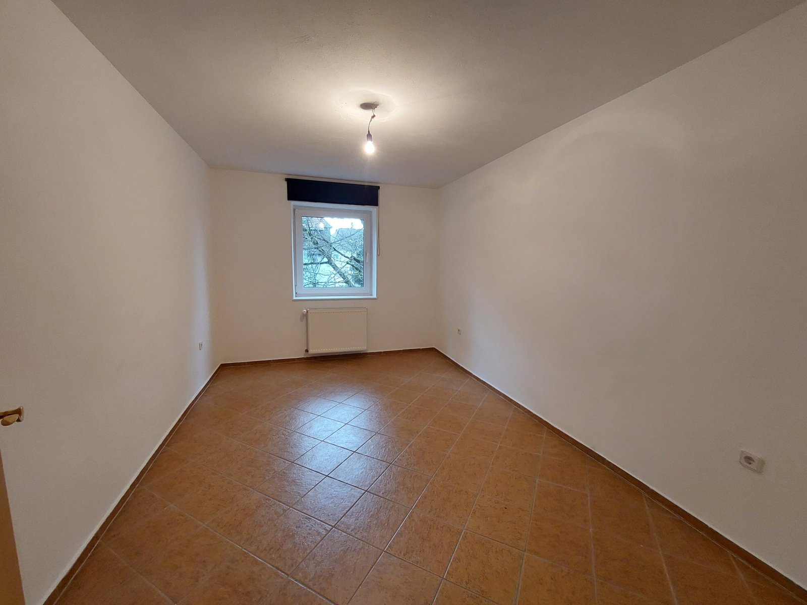 2 X 2 ZKB Wohnung in gepflegter Wohnanlage Nähe Physiotherapieschule an Selbstzahler zu vermieten