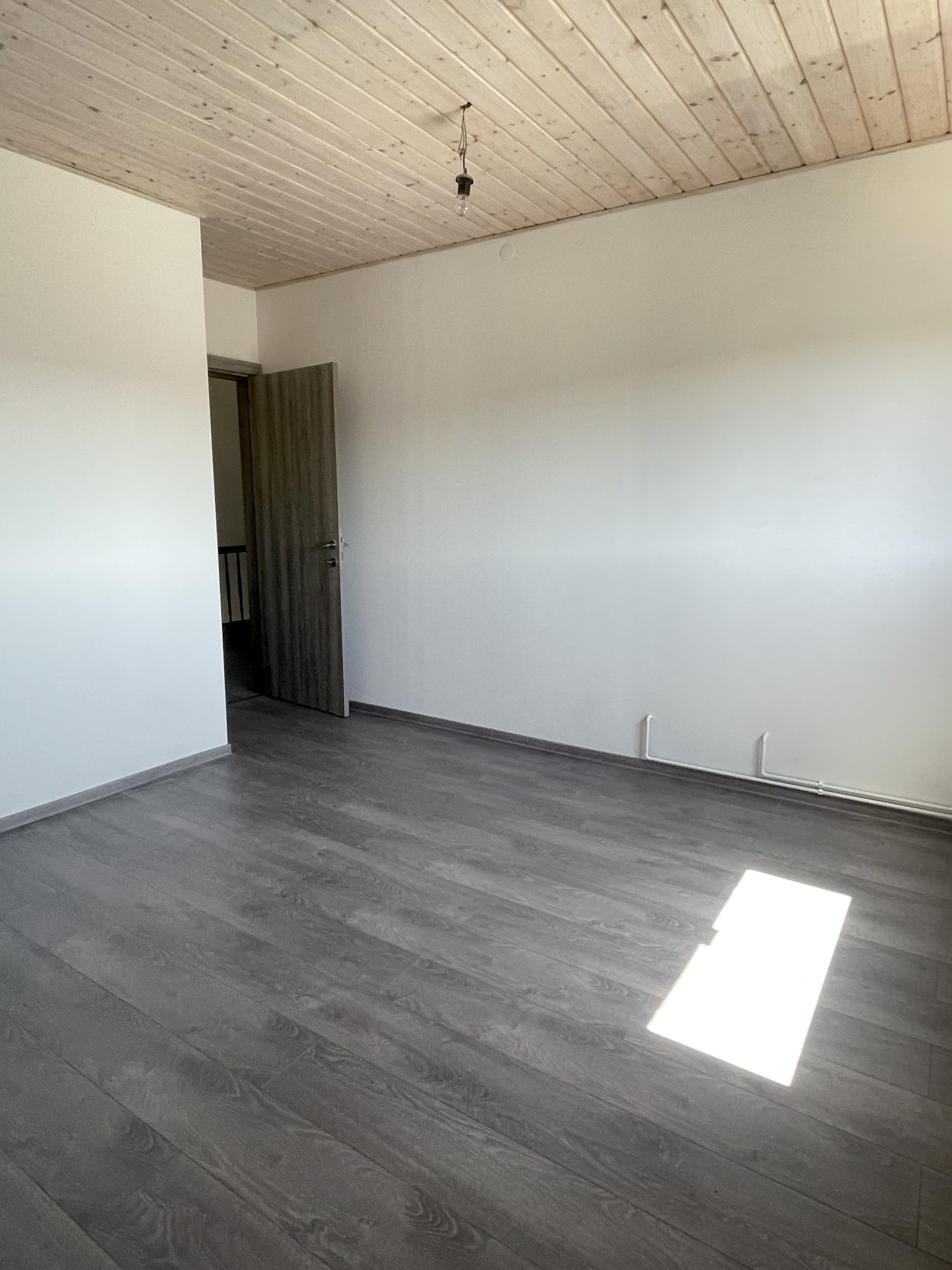 Einfamilienhaus in Rodalben: 4 Zimmer, Küche, 2 Bäder, kleiner Garten mit Hof