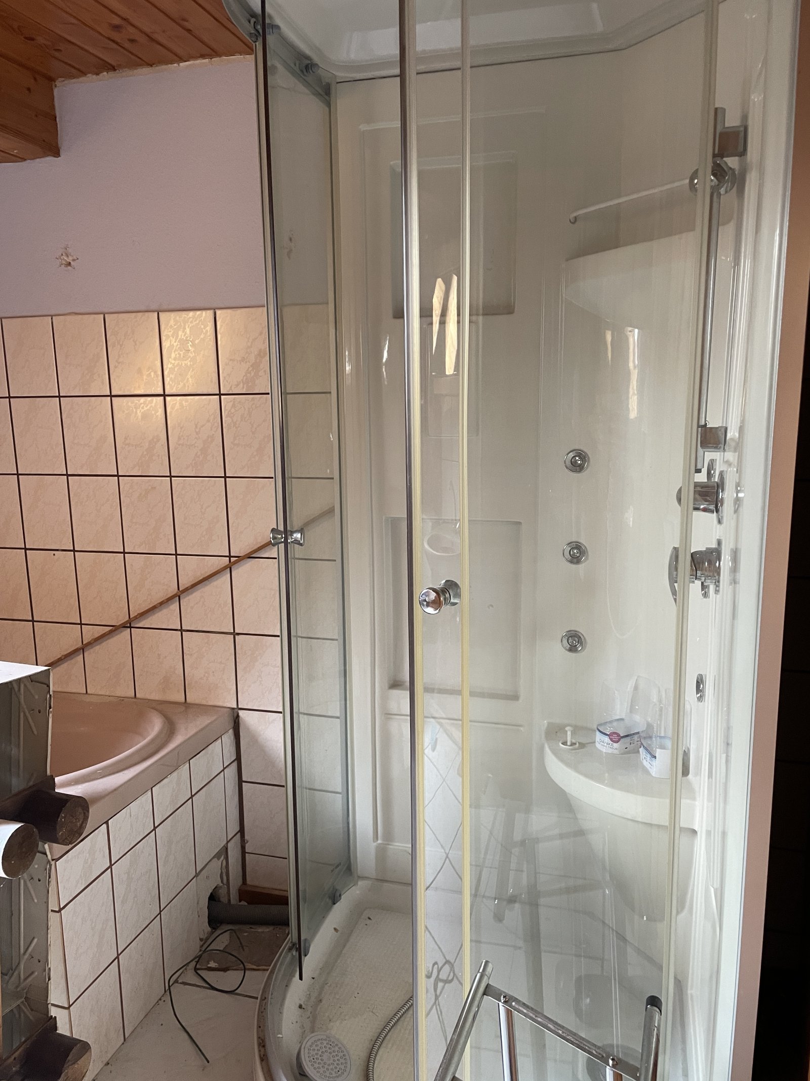 Sanierungspaket: 9 Interessante Wohneinheiten (2 MFH, 3 Reihenhäuser)in Pirmasens