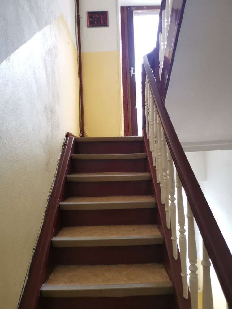 Sanierungspaket: 9 Interessante Wohneinheiten (2 MFH, 3 Reihenhäuser)in Pirmasens