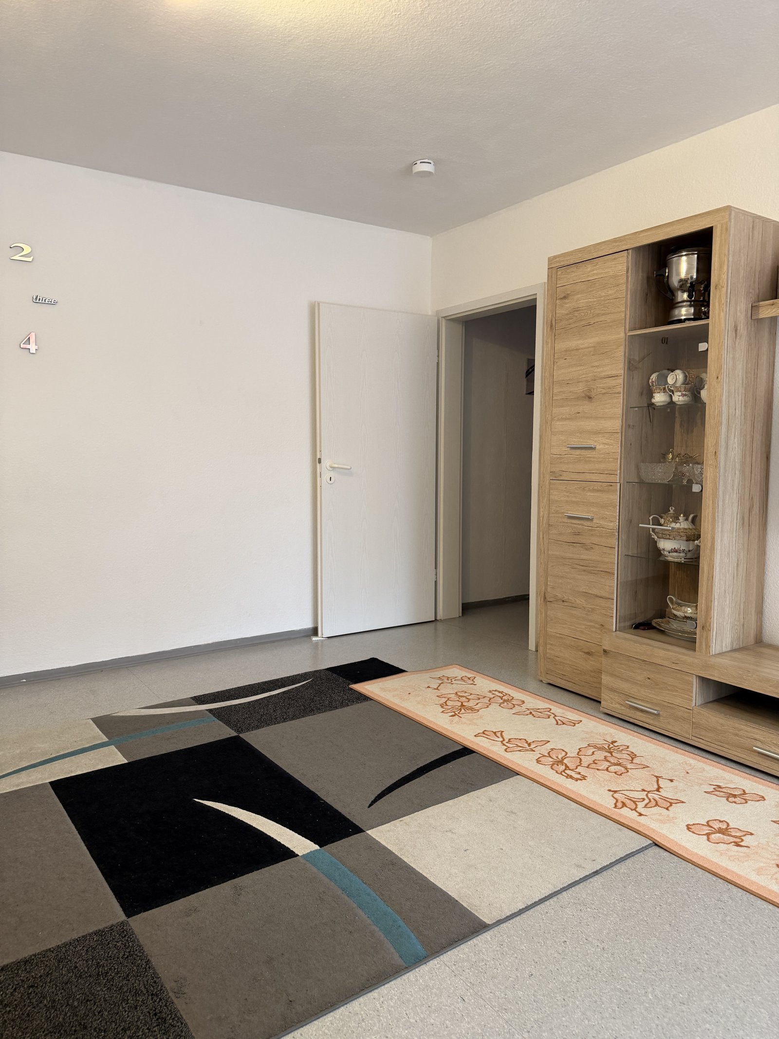 Gepflegte 2 ZKB-Wohnung in sehr gepflegter Wohnanlage in Neustadt