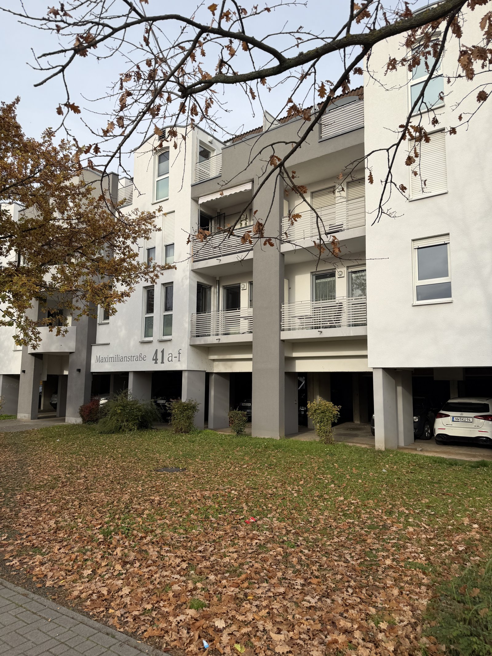 Gepflegte 2 ZKB-Wohnung in sehr gepflegter Wohnanlage in Neustadt