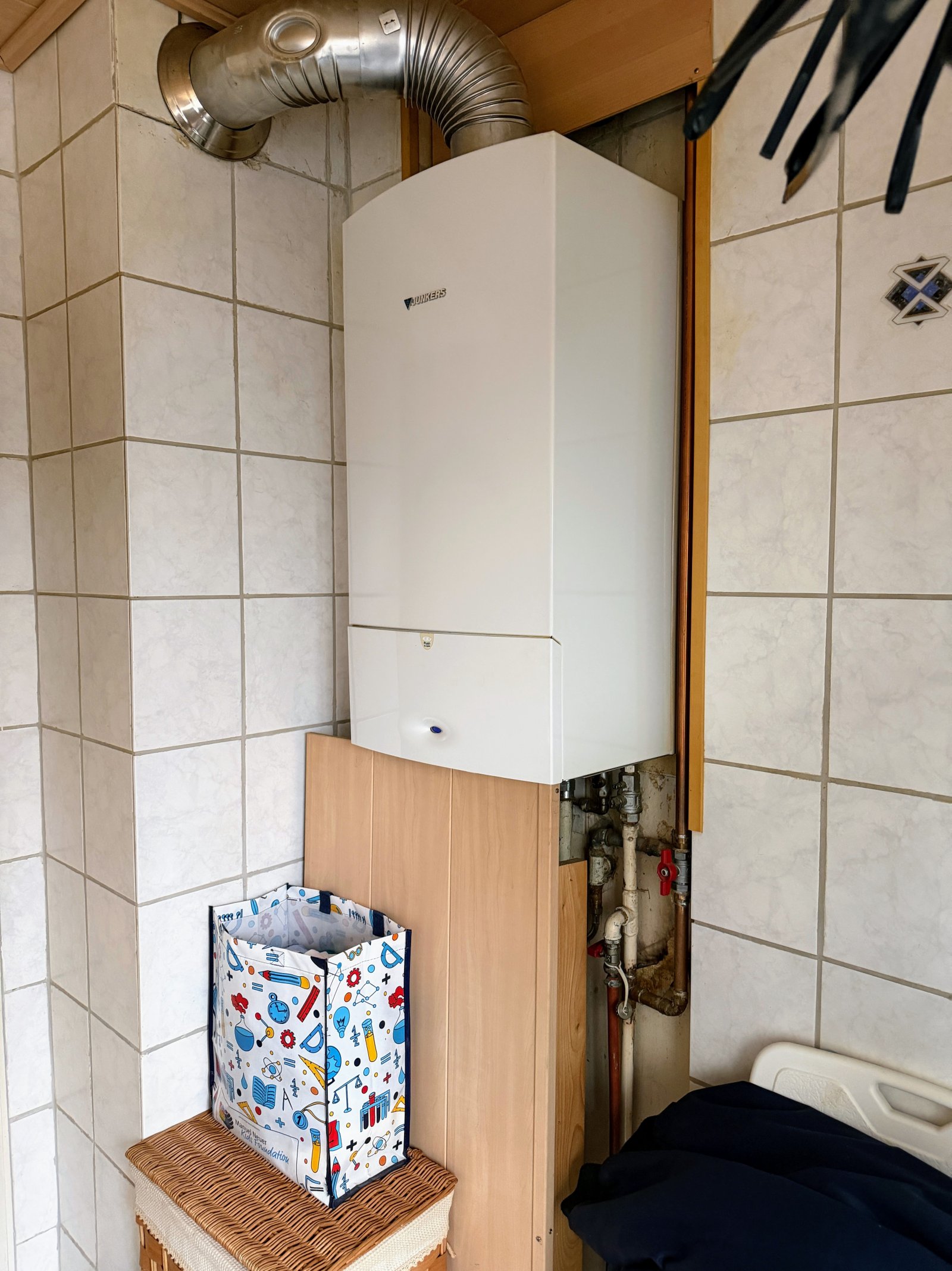 Gepflegtes Zwei- bis Dreifamilienhaus mit Ausbaupotential