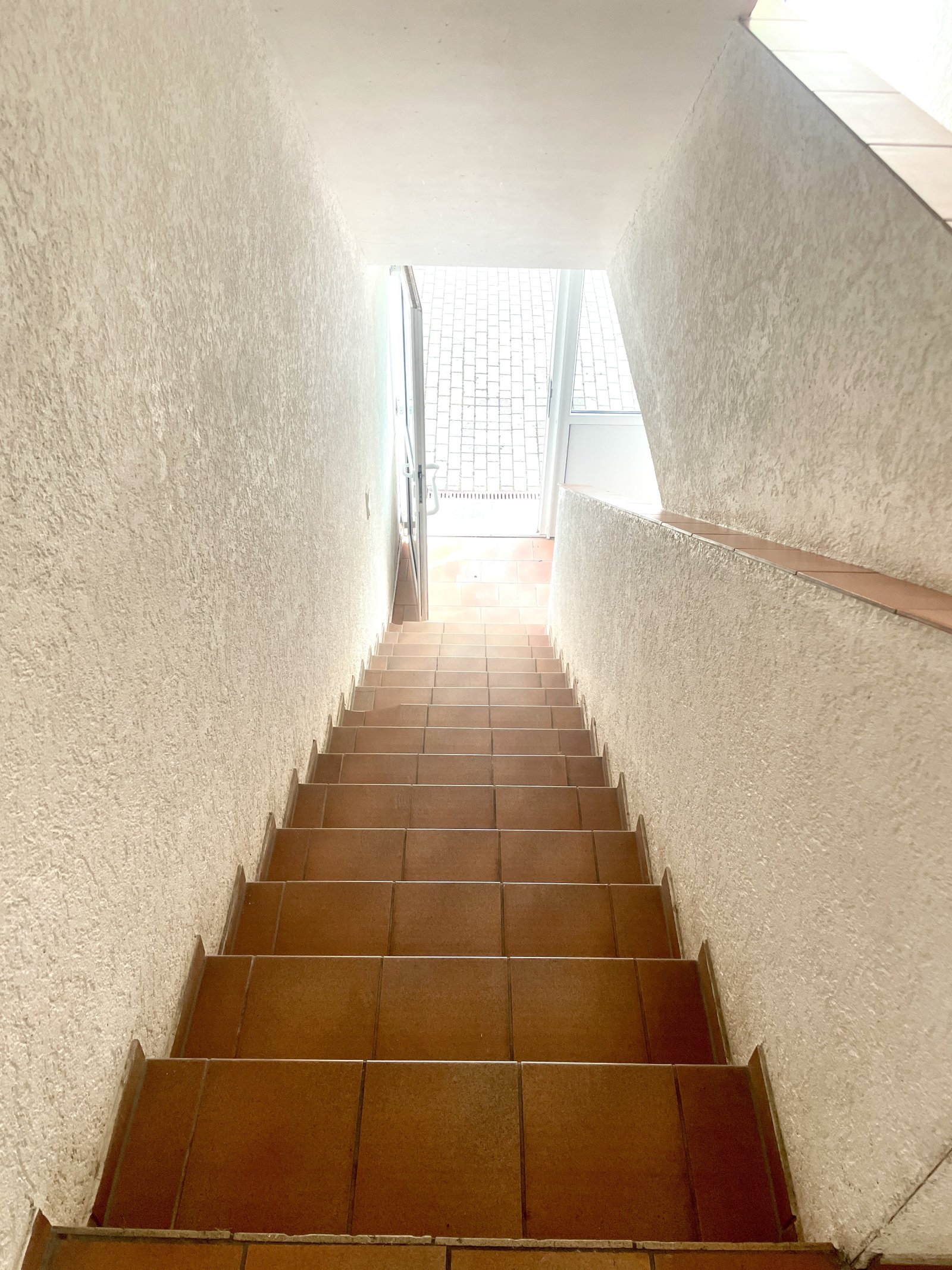 Gepflegte 3 Zimmer, Küche und Bad Wohnung mit Balkon nähe Bahnhof