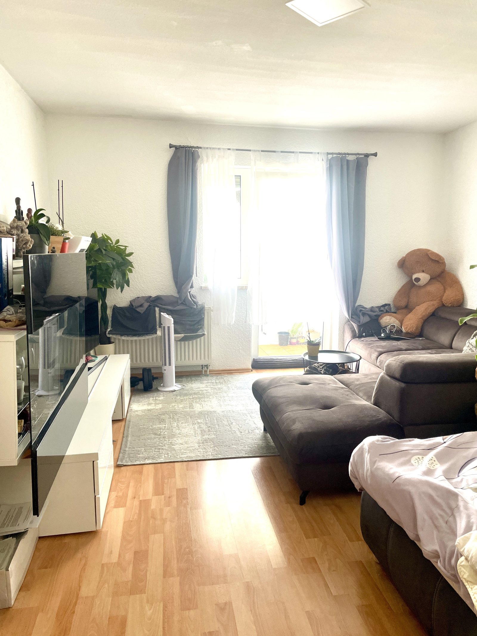Gepflegte 3 Zimmer, Küche und Bad Wohnung mit Balkon nähe Bahnhof