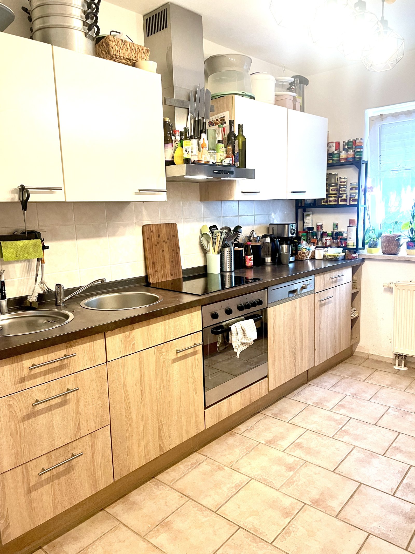 Gepflegte 3 Zimmer, Küche und Bad Wohnung mit Balkon nähe Bahnhof