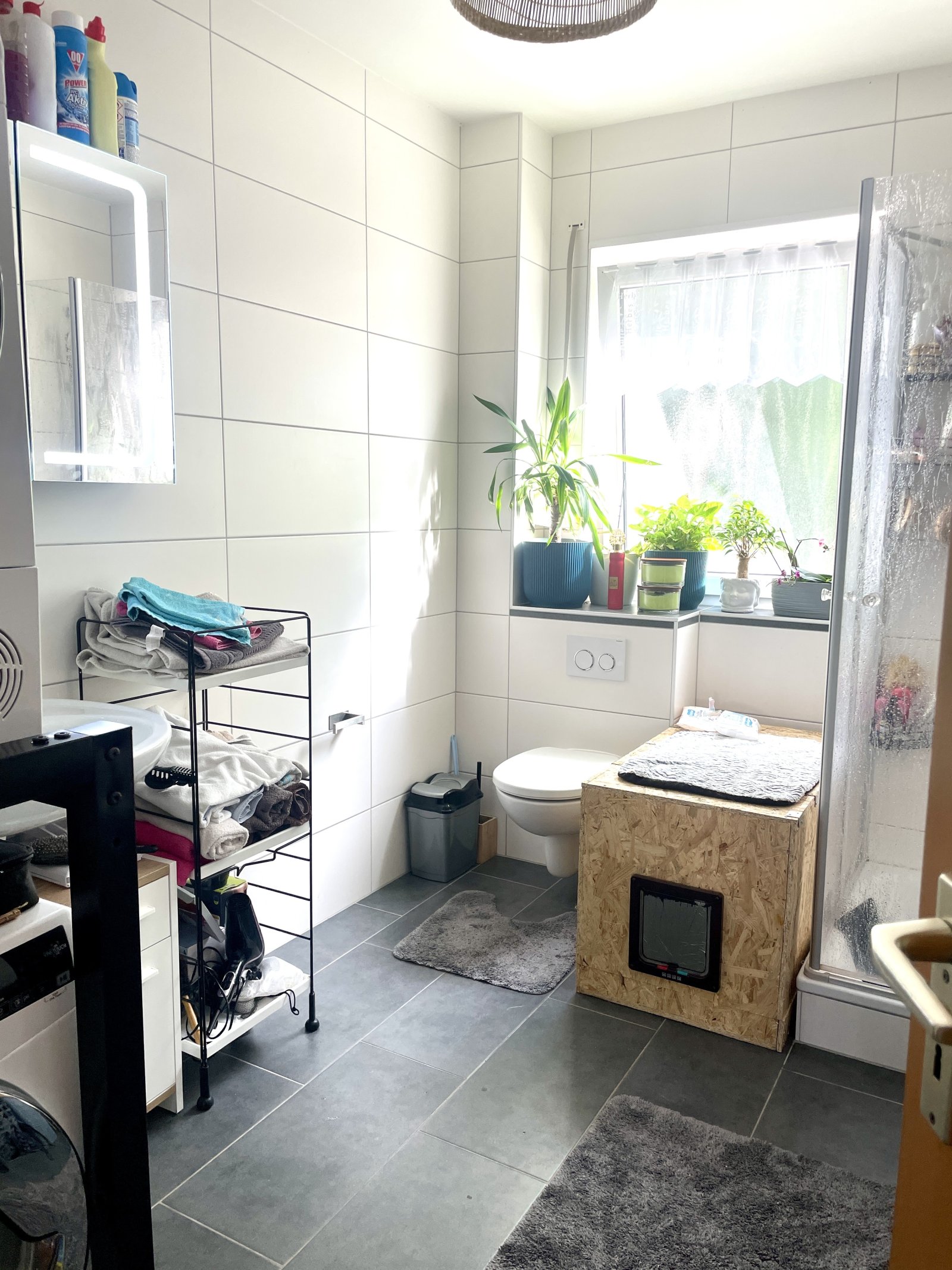 Gepflegte 3 Zimmer, Küche und Bad Wohnung mit Balkon nähe Bahnhof
