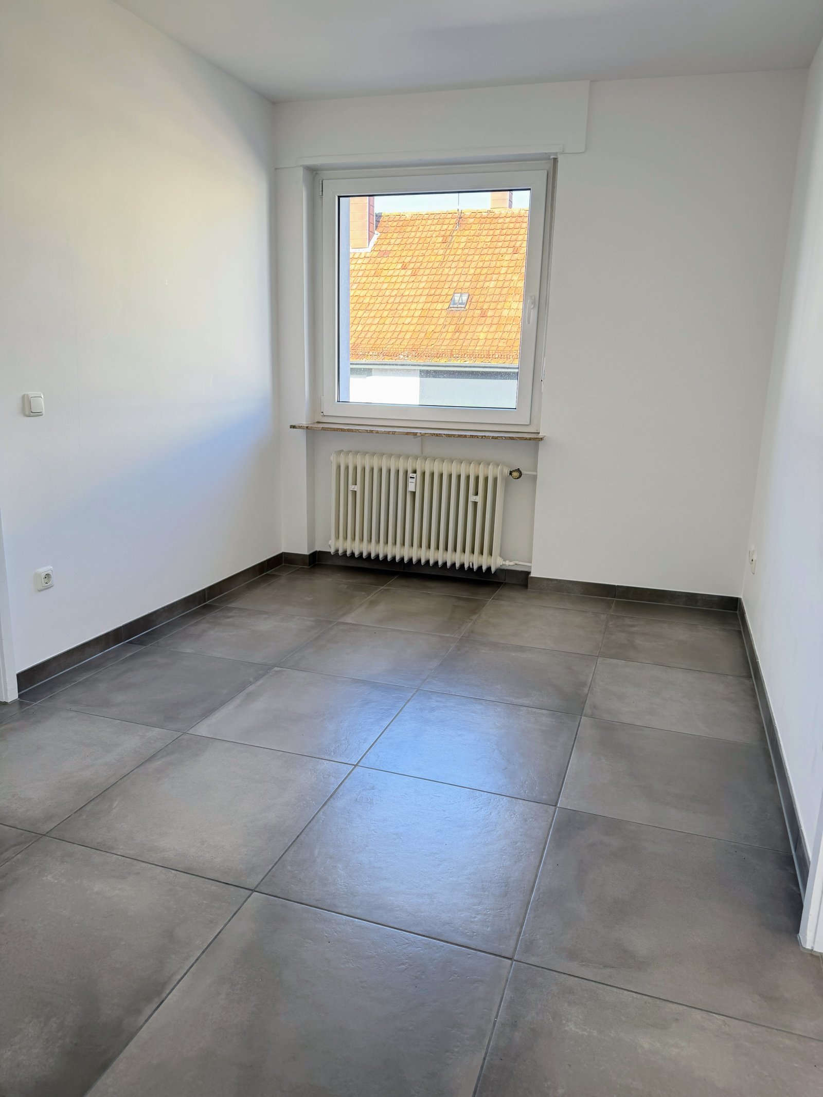 Neu sanierte 3-ZKB-Wohnung mit Wintergarten – Erstbezug nach Sanierung