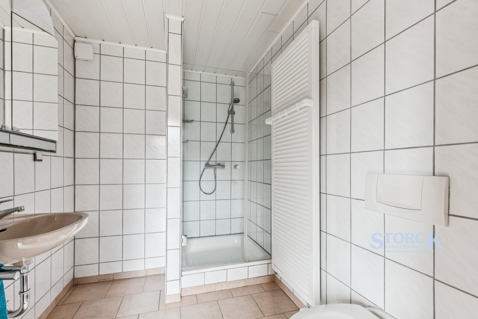 Wohnen mit Burgblick - Einfamilienhaus in ruhiger Waldrandlage mit großem Grundstück