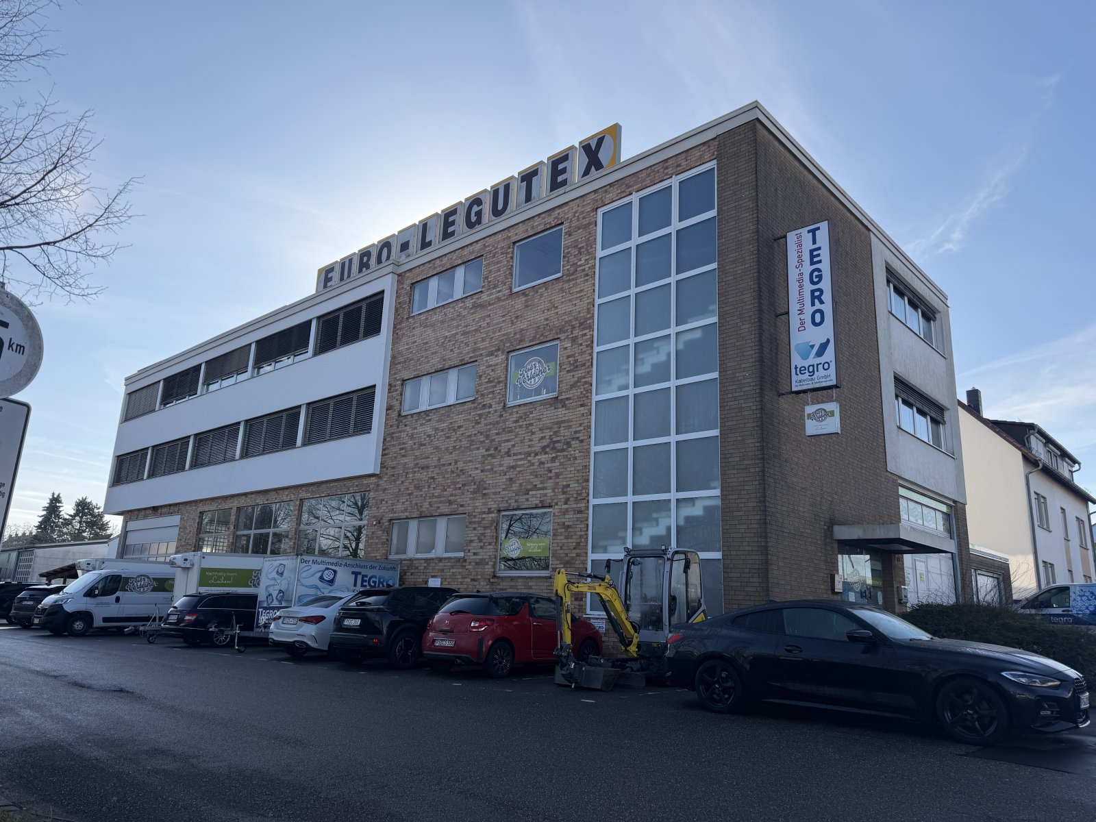 Pirmasens: Großzügige Gewerbefläche (ca. 860 m²) mit Rampe, Lastenaufzug & Top-Anbindung – flexibel nutzbar 