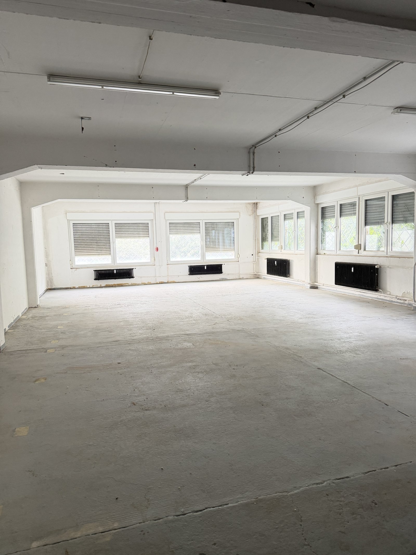400 m² Gewerbefläche | Büro, Lager & Werkstatt | Laderampe | vielseitig nutzbar