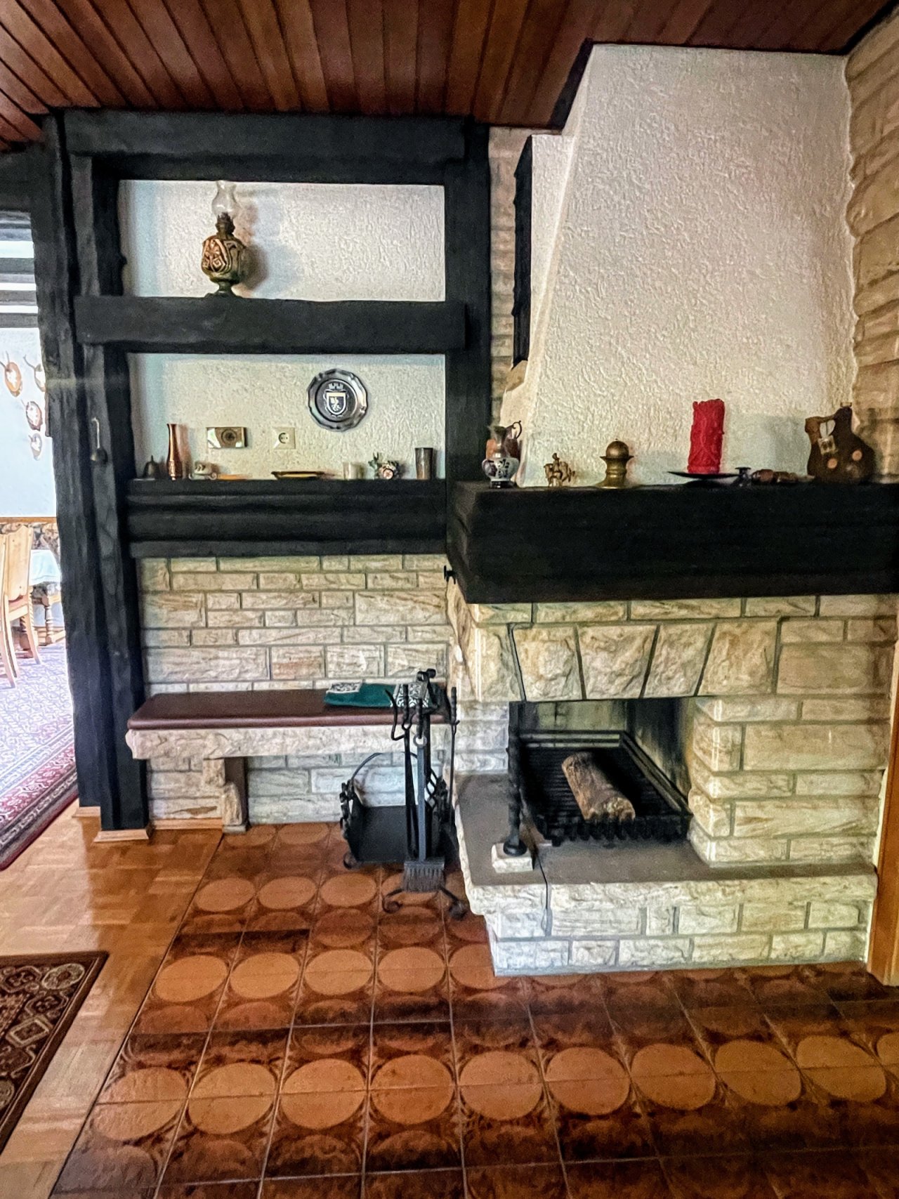 Kamin Kamin
